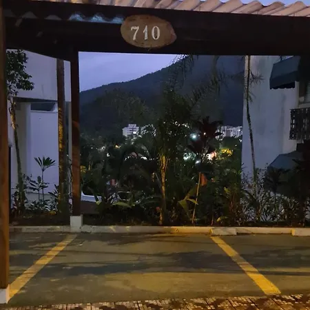 Apartamento Pe Na Areia - Ubatuba Toninhas - 5 Pessoas Exterior photo