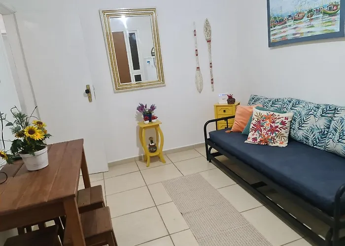 Apartamento Pe Na Areia - Ubatuba Toninhas - 5 Pessoas
